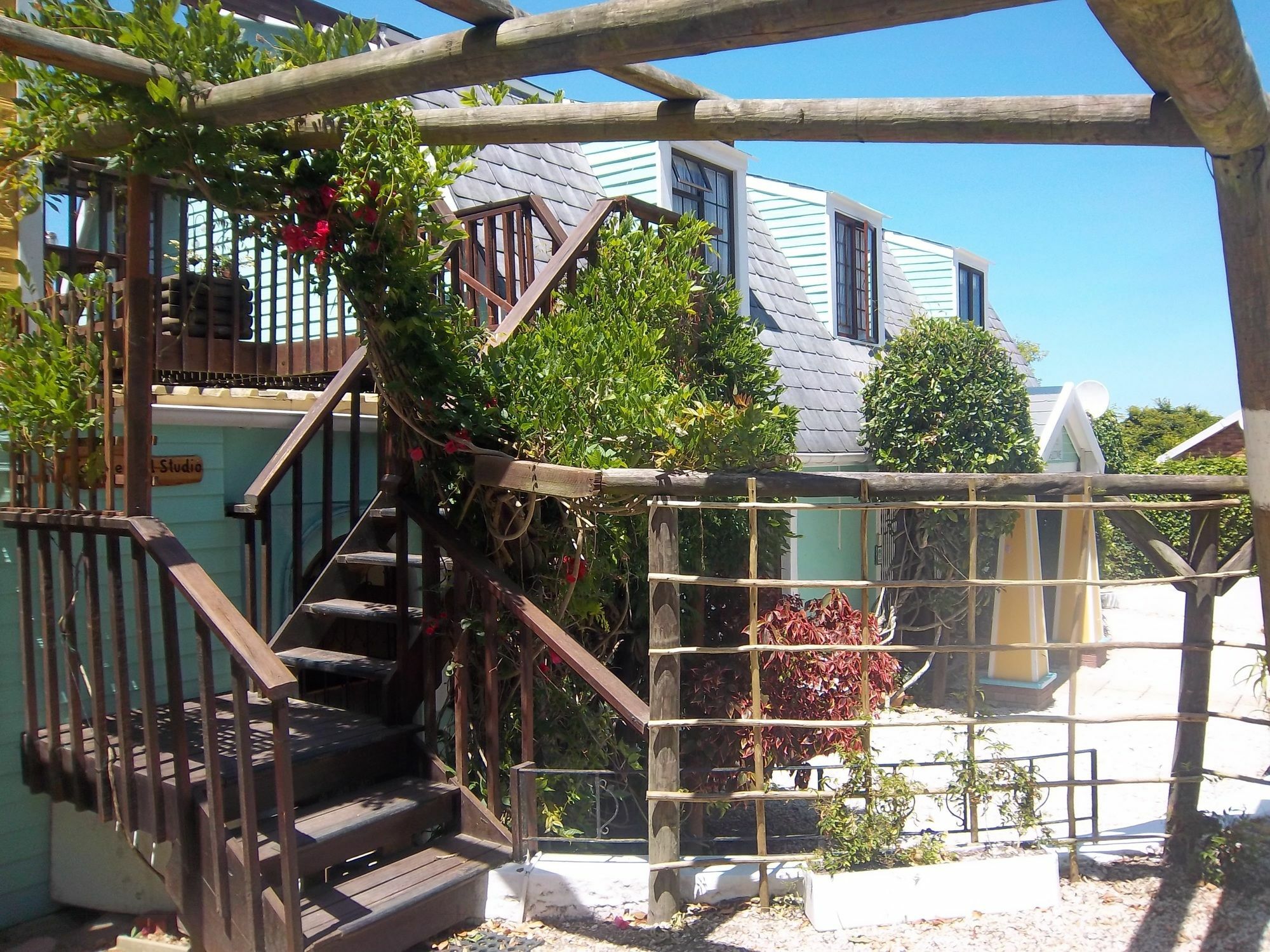 Footprints Of Knysna Apartment Bagian luar foto